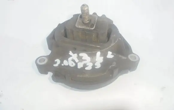 BMW X3 F25 Engine mount bracket 15474564