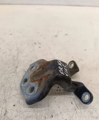 SsangYong Rexton Front door upper hinge