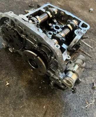 Subaru Outback Engine head 