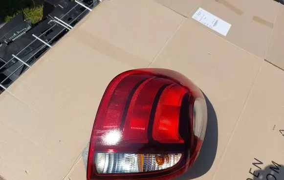 Peugeot 108 Rear/tail lights 815500H132