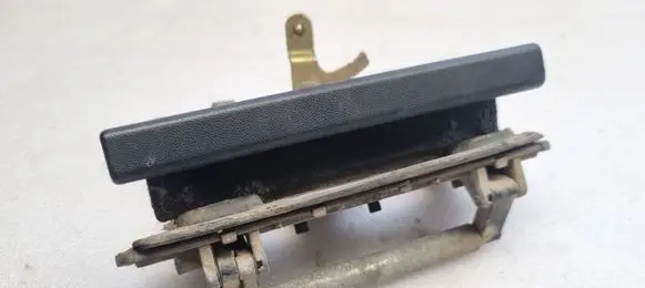 Audi 80 90 S2 B4 Tailgate/trunk/boot exterior handle 8A9827565