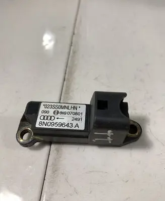 Audi TT Mk1 Airbag deployment crash/impact sensor 8N0959643A