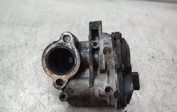 Nissan X-Trail T32 EGR valve H8201068965