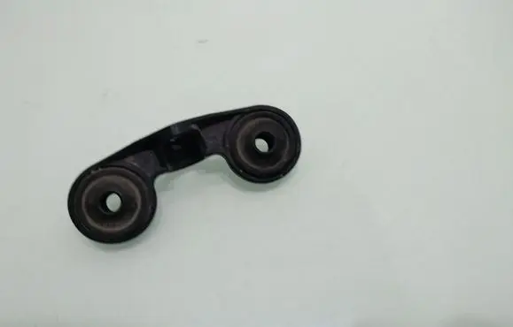 Radiator mount bracket
