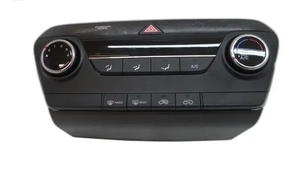 Hyundai Tucson LM Air conditioning (A/C) switch 97250D7000