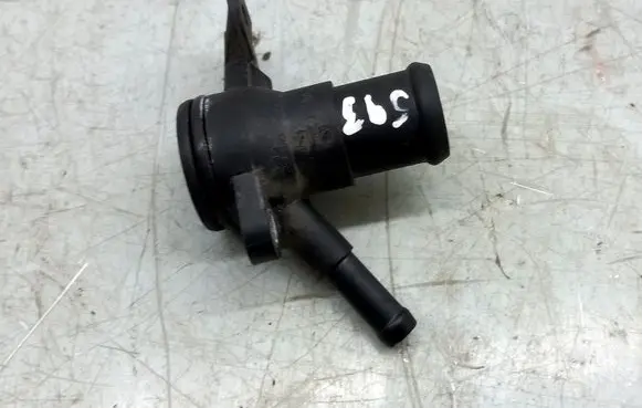 Volkswagen Jetta VI Engine coolant pipe/hose 06K121132H