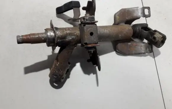 Citroen Xsara Picasso Steering wheel axle