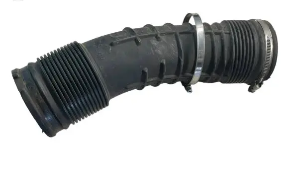 Volvo V70 Air intake hose/pipe 6898050