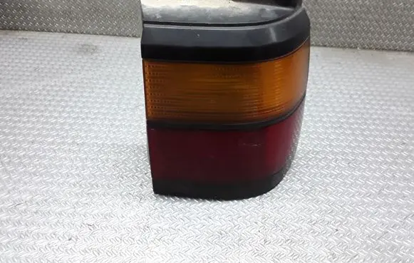 Volkswagen PASSAT B3 Rear/tail lights 333945112