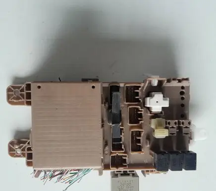 Toyota Corolla E120 E130 Fuse box set 8198050030 0665004650