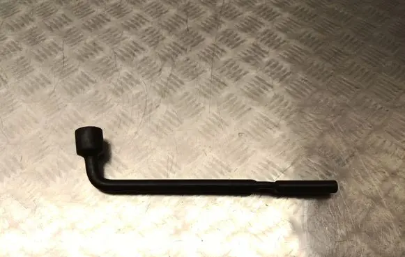 Renault Kadjar Wheel nut wrench 