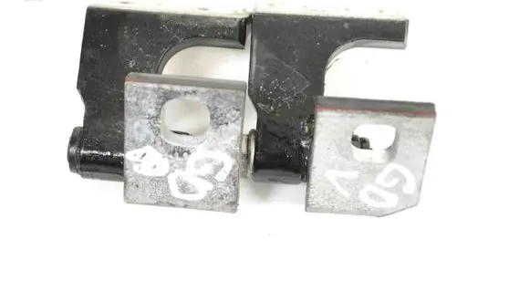 Alfa Romeo Giulietta Rear door upper hinge