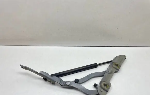 BMW 3 E46 Tailgate/trunk/boot hinge 8222715 41628222715