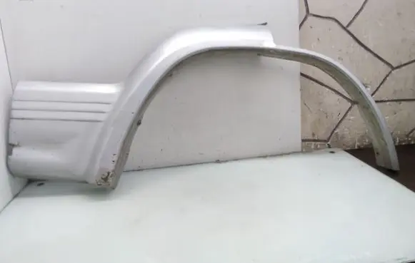 Mitsubishi Pajero Rear arch trim