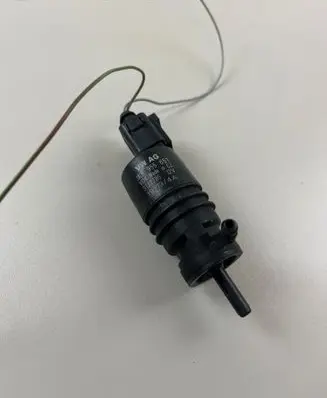 Volkswagen Passat Alltrack Windscreen/windshield washer pump 1K5955651 3122785