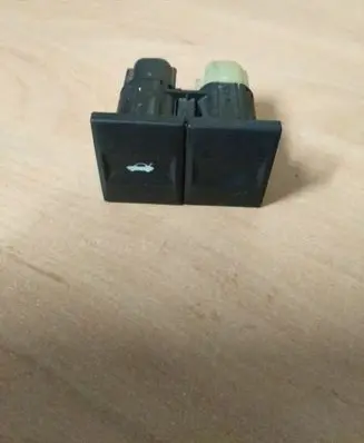 Ford Mondeo Mk III Tailgate opening switch 1S7T19B514AA