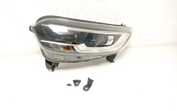 Renault Kadjar Headlight/headlamp 260606053R