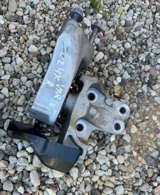 Toyota bZ4X Engine mount bracket FWEF