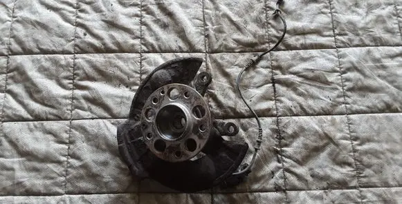 Mercedes-Benz A W168 Front wheel hub spindle knuckle