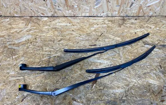 KIA Soul Headlight wiper blade set