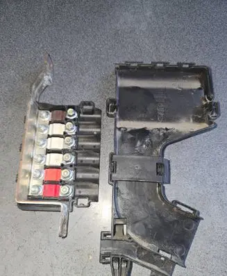 Renault Megane III Fuse box set 0300890 243170005R