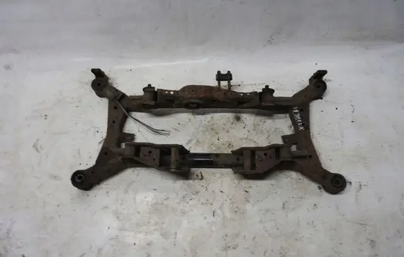 Nissan X-Trail T30 Rear axle beam with reductor 