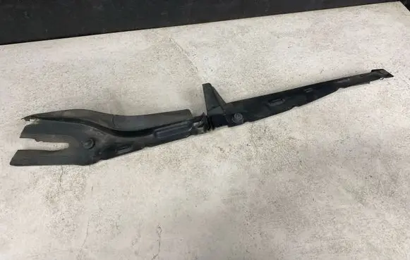 Ford Mondeo MK IV Fender end trim 7S71A02078A