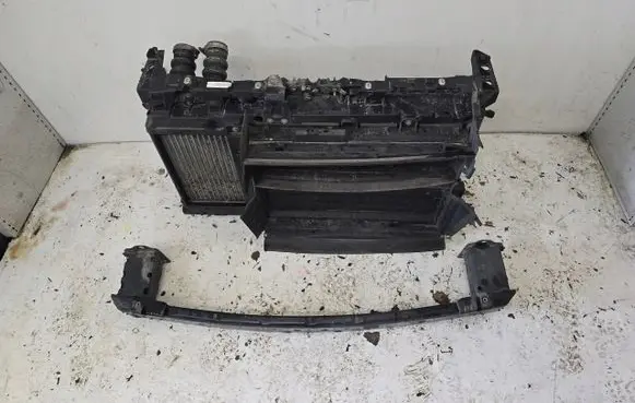 Opel Corsa F Engine bonnet/hood lock trim molding