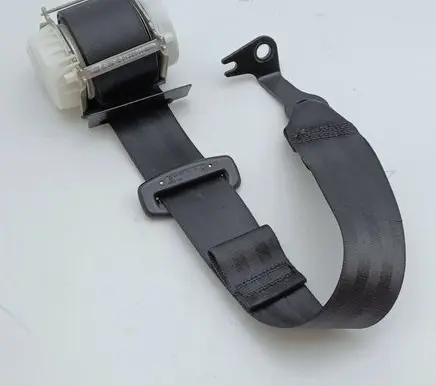 Volkswagen Golf Plus Rear seatbelt 5M0857806 33041588B