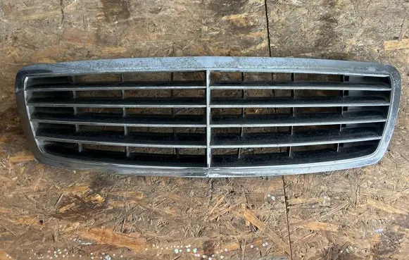 Mercedes-Benz S W220 Front grill A2208800583