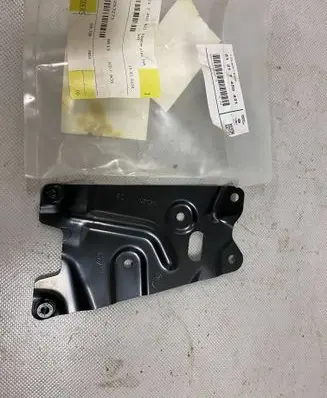 BMW 8 G15 Front door soft close latching motor (coupe) 51217450421 7450421