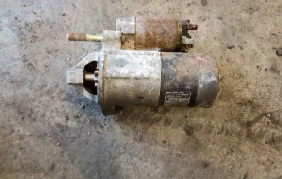 KIA Sportage Starter motor M62957