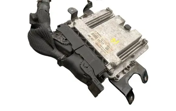 Hyundai i40 Engine control unit/module 0281032311 391402A545 e0vf6l0mi0eiu701