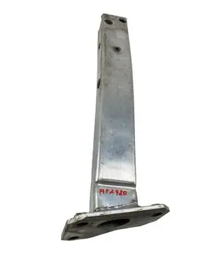 Alfa Romeo Giulietta Front bumper mounting bracket 51811234
