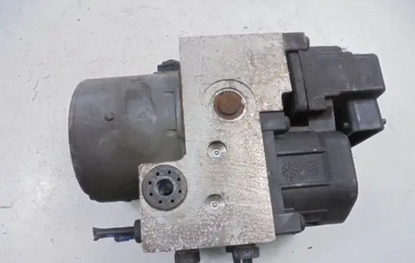 Citroen Xsara Picasso ABS Pump 9636084480