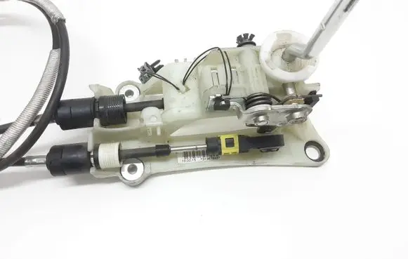 Volvo S60 Gear shifter/selector 31367845 31367772