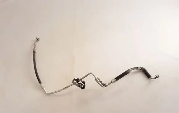 Opel Vivaro Air conditioning (A/C) pipe/hose 7700312698