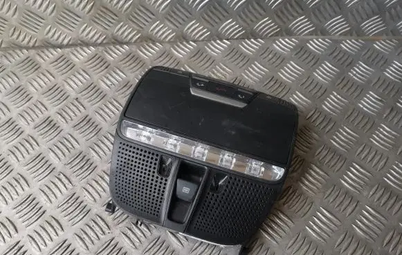 Mercedes-Benz C W205 Front seat light 0009009007 A0009013703 A0008275323