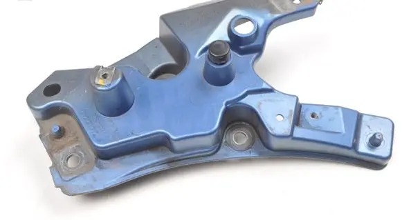 Volvo XC60 Fender mounting bracket 31424578