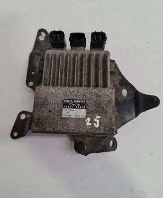 Lexus IS 220D-250-350 Fuel injection control unit/module 1310001371 8987120070