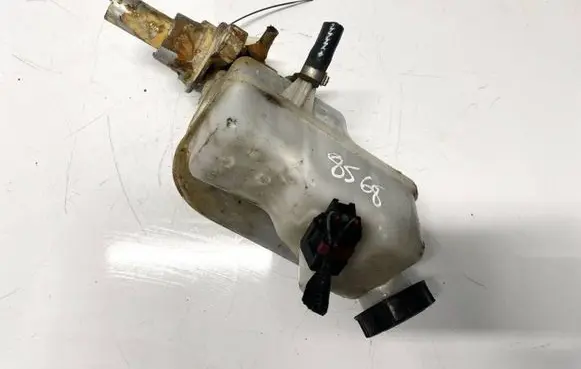 Ford Transit Master brake cylinder