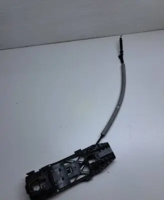 Rear door exterior handle/bracket
