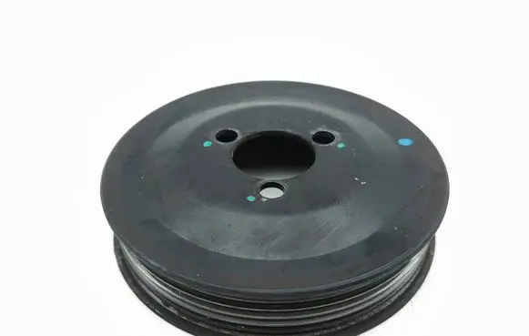 Chevrolet Trax Power steering pump pulley 13H21