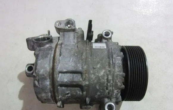 BMW X3 F25 Air conditioning (A/C) compressor (pump)