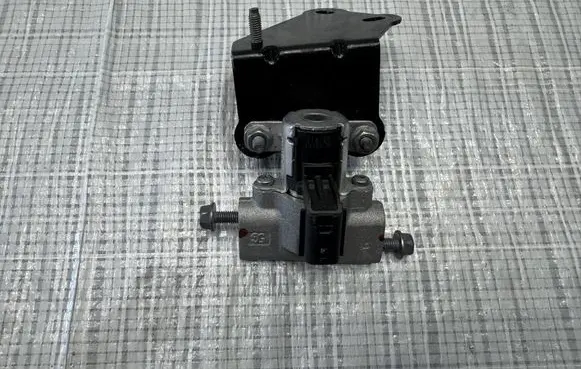 Renault Kangoo II Air conditioning (A/C) expansion valve 924875516R