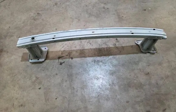 Nissan NV300 Front bumper cross member 752101525R