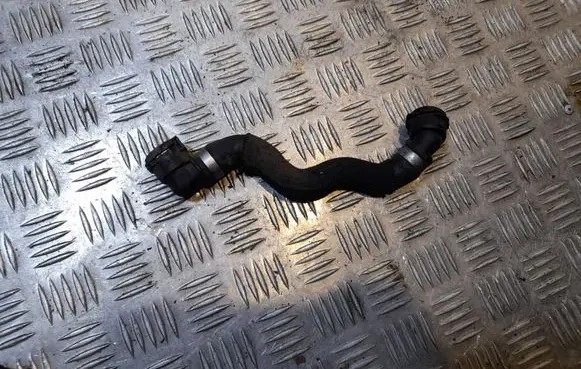 BMW 5 F10 F11 Engine coolant pipe/hose