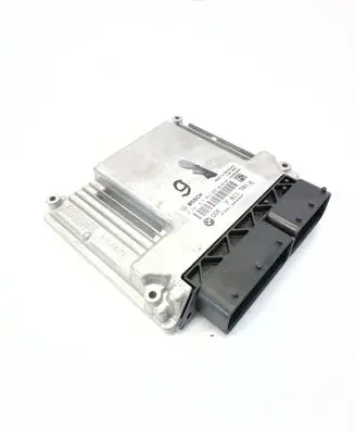 BMW 1 E81 E87 Engine control unit/module 7811701 0281015042 13617811701