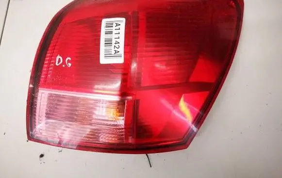 Nissan Qashqai Rear/tail lights 89070312