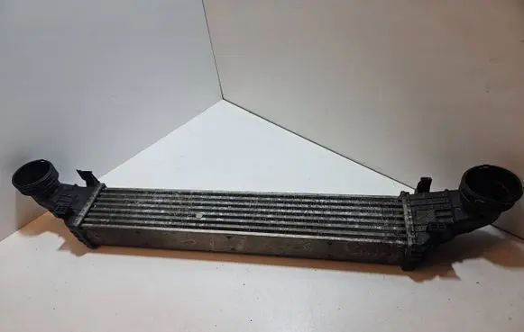 Mercedes-Benz E W211 Intercooler radiator A2115001102